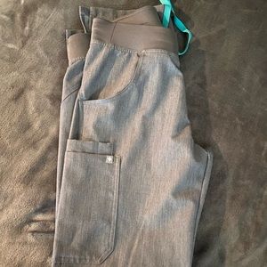 FIGS Graphite Kade Cargo Pants